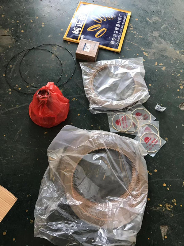 变矩器变速箱配件